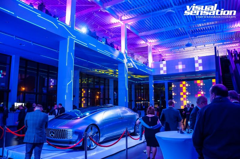 otwarcie_salonu_mercedes_grupa_wrobel_wroclaw_mapping_video_laser_2017_2.jpg