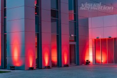 Linearny-mapping-laserowy-laserowy-logotyp-oswietlenie-architektoniczne-Toyota-Lexus-Poznan_2