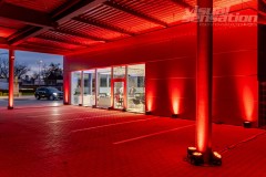 Linearny-mapping-laserowy-laserowy-logotyp-oswietlenie-architektoniczne-Toyota-Lexus-Poznan_3