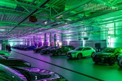 Linearny-mapping-laserowy-laserowy-logotyp-oswietlenie-architektoniczne-Toyota-Lexus-Poznan_34