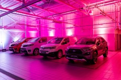 Linearny-mapping-laserowy-laserowy-logotyp-oswietlenie-architektoniczne-Toyota-Lexus-Poznan_40