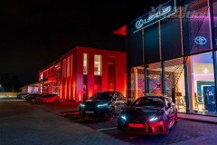 Linearny-mapping-laserowy-laserowy-logotyp-oswietlenie-architektoniczne-Toyota-Lexus-Poznan_69