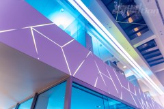 Linearny-mapping-laserowy-laserowy-logotyp-oswietlenie-architektoniczne-Toyota-Lexus-Poznan_91