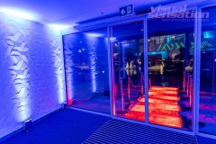 Linearny-mapping-laserowy-laserowy-logotyp-oswietlenie-architektoniczne-Toyota-Lexus-Poznan_93